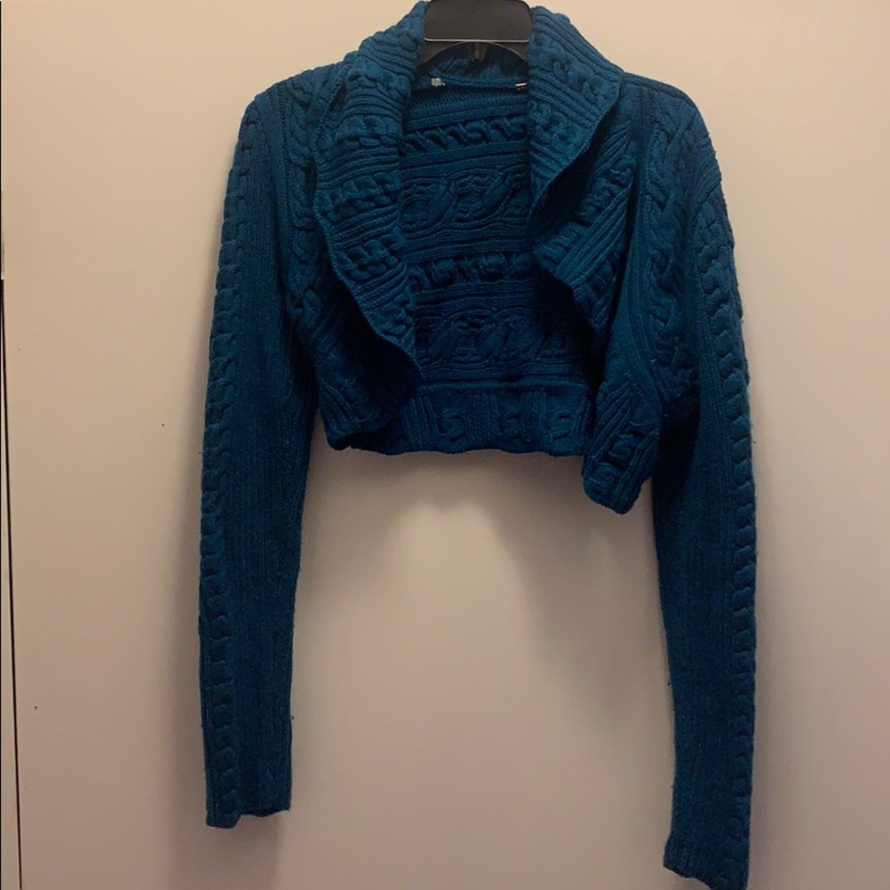 Elie Tahari shrug